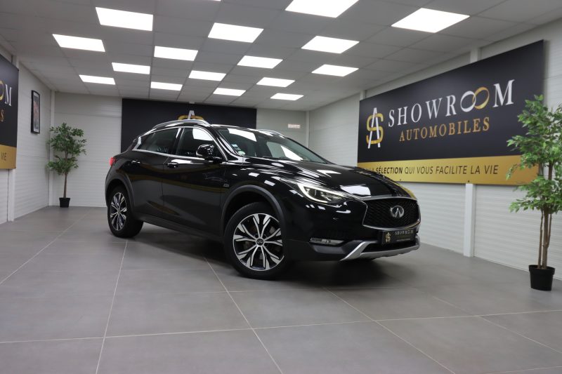 INFINITI QX30 2016