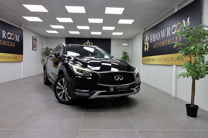 INFINITI QX30 2016