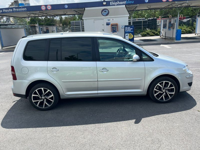 VOLKSWAGEN TOURAN SPORT 2007