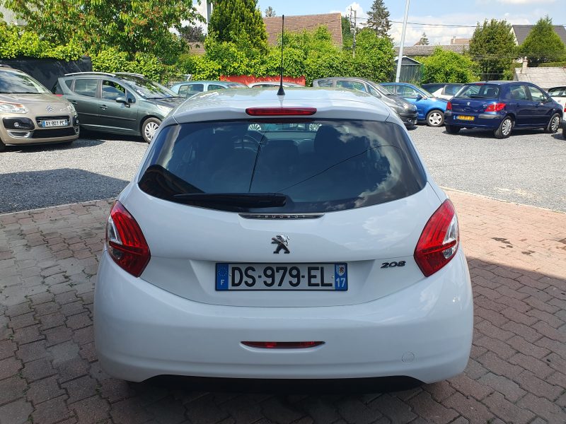 PEUGEOT 208 1.0L i 68cv CONFORT / 105000 kms *RÉVISER_GARANTIE*