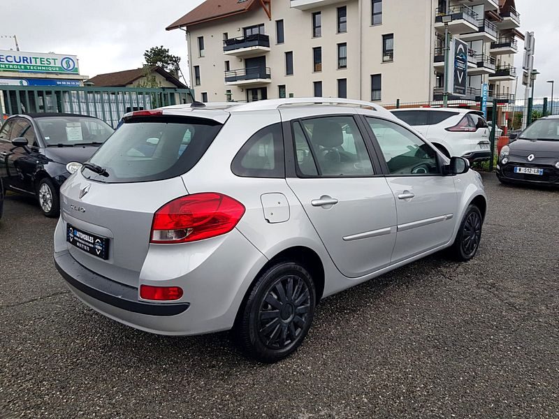 RENAULT CLIO III ESTATE 1.2i 75CV AUTHENTIQUE