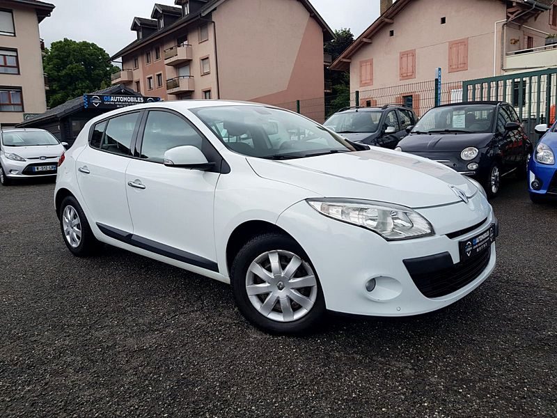 RENAULT MEGANE III 1.6i 110CV DYNAMIQUE