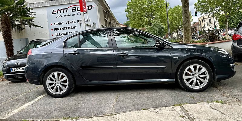 RENAULT LAGUNA 2011