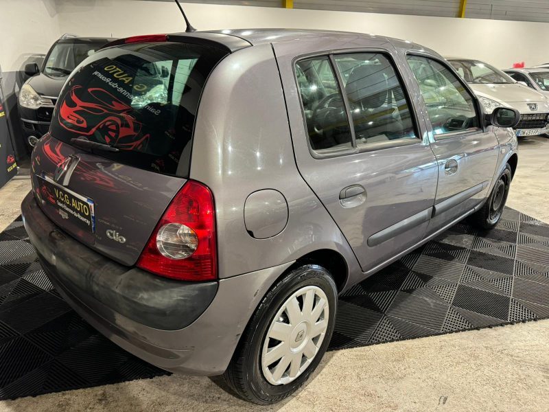 RENAULT CLIO II 2003