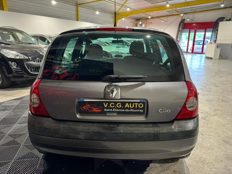 RENAULT CLIO II 2003