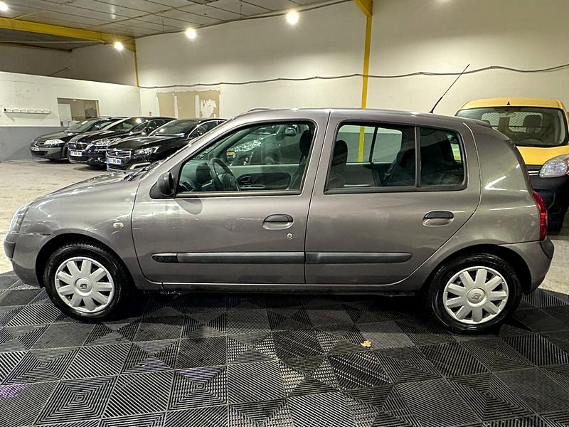 RENAULT CLIO II 2003