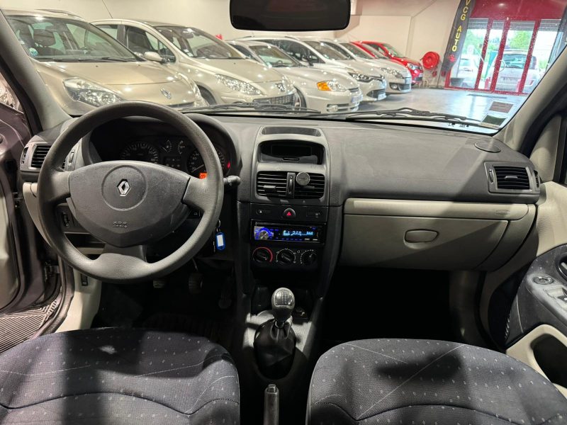 RENAULT CLIO II 2003