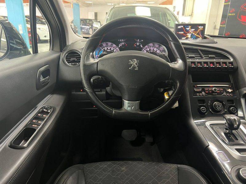 PEUGEOT 3008 2.0 HDi Hybrid4 163CH + 37CH