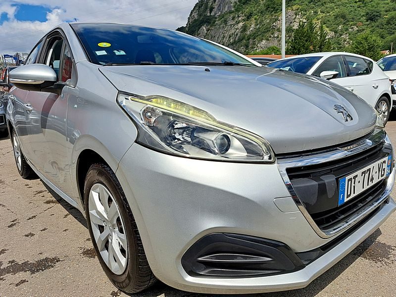 PEUGEOT 208 I 2015