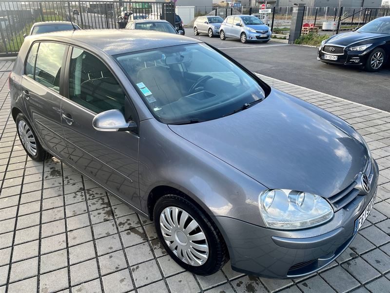 VOLKSWAGEN GOLF V 1.6L 100CH PACK CONFORT