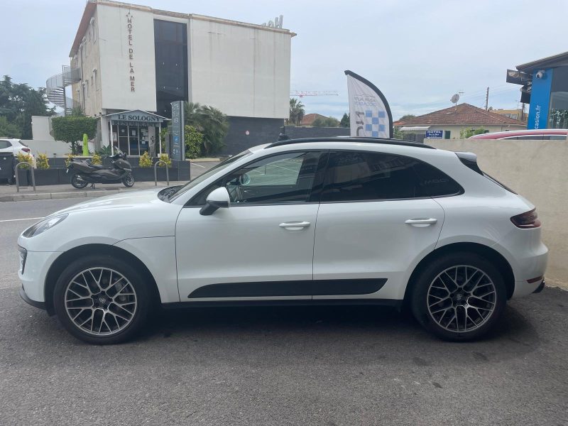 PORSCHE MACAN 2017