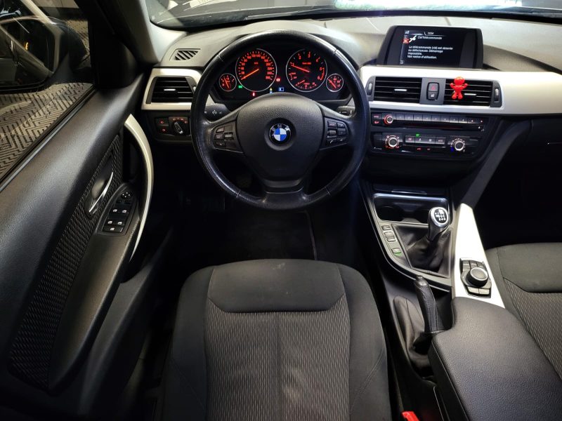 BMW SERIE 3 318 d X-Drive 143cv (F30) BVM6 LOUNGE RADARS AV AR / SUIVI COMPLET D'ENTRETIEN