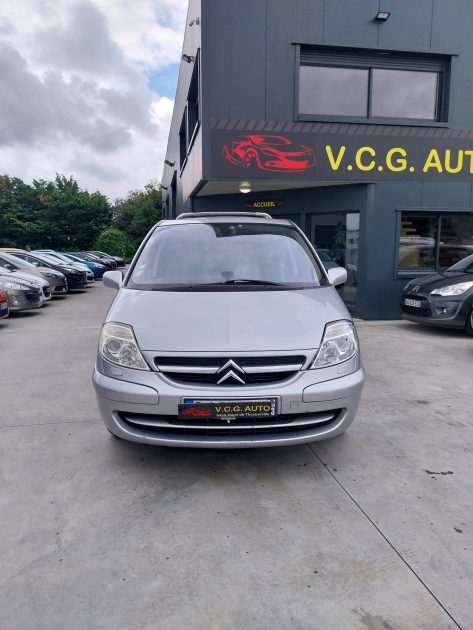 CITROEN C8 2.2 HDi 130