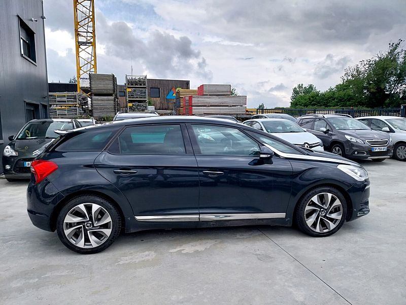 CITROEN DS5 2.0 HDi 160 Sport Chic