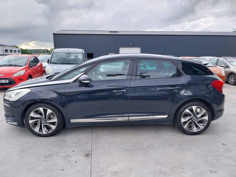 CITROEN DS5 2.0 HDi 160 Sport Chic