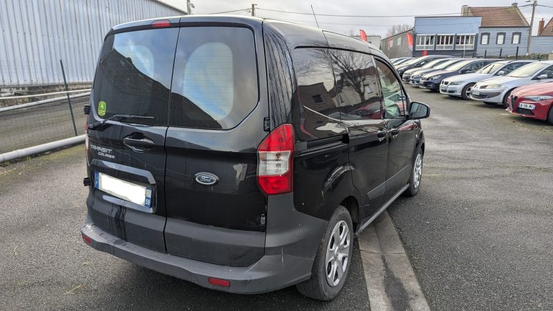 FORD  TRANSIT COURIER  2015