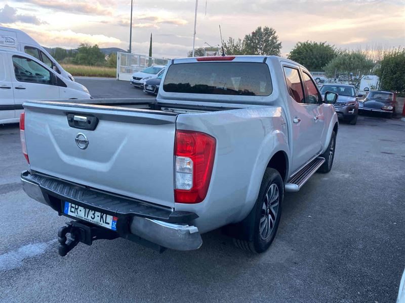 NISSAN NP300 NAVARA Pick-up