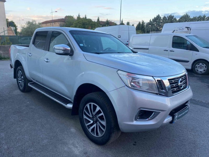 NISSAN NP300 NAVARA Pick-up