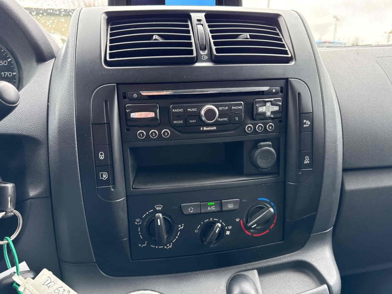 PEUGEOT EXPERT 2015