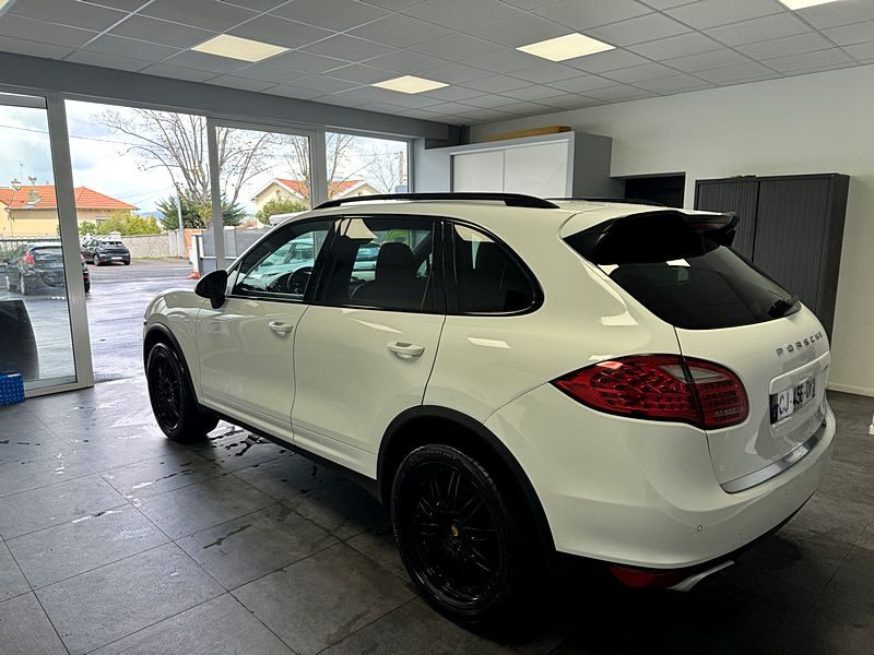 PORSCHE CAYENNE 2012