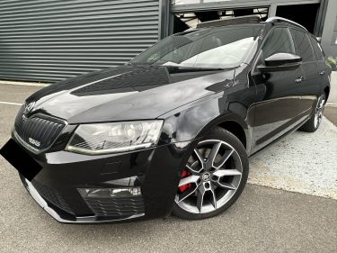 Skoda OCTAVIA COMBI 2.0 TDI 184 RS DSG*PANO*CANTON*GPS*XENON*