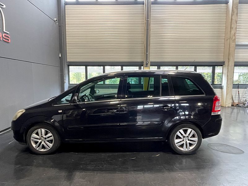 OPEL ZAFIRA FAMILY B 7 PLACES