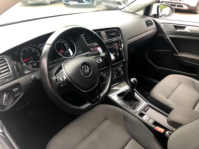 VOLKSWAGEN GOLF VII 2018