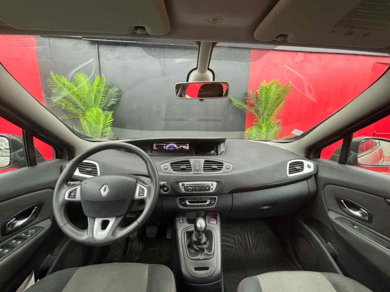 RENAULT MEGANE SCENIC 2012