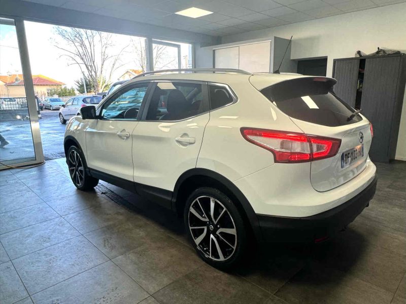 NISSAN QASHQAI II SUV 2014