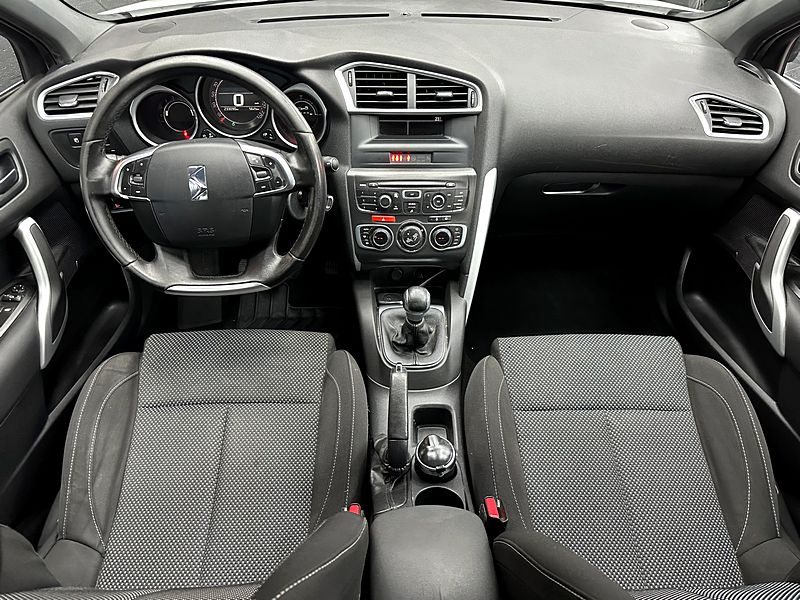 CITROEN DS4 2012