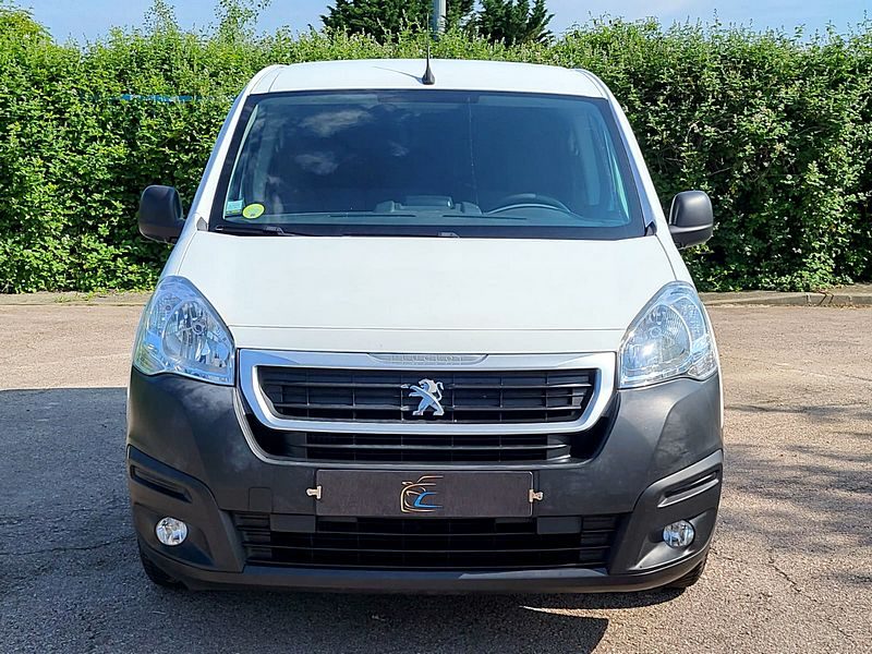 PEUGEOT PARTNER II Fourgon 1.6 BlueHDi 75cv Pack Clim Nav