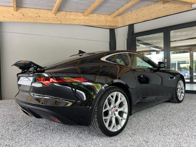  JAGUAR F-Type Coupé 2.0 300 CV BVA8  Origine France