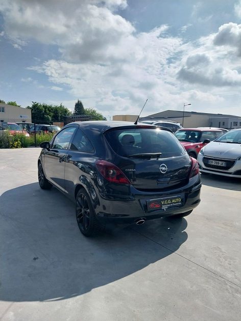 OPEL CORSA D 1.4 120 Color edition