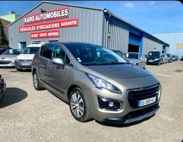 PEUGEOT 3008 1.6 HDI 115 « Allure »