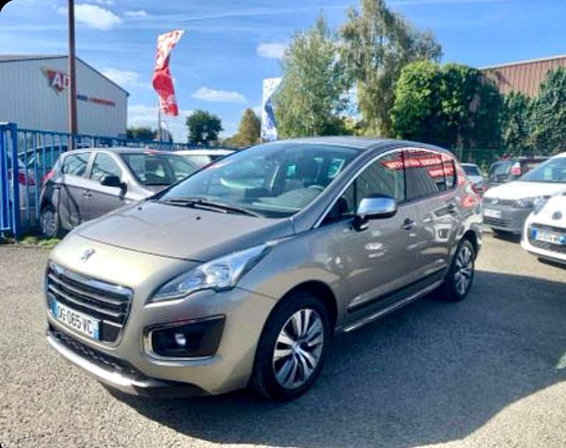 PEUGEOT 3008 1.6 HDI 115 « Allure »