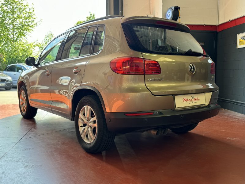 VOLKSWAGEN TIGUAN 2012