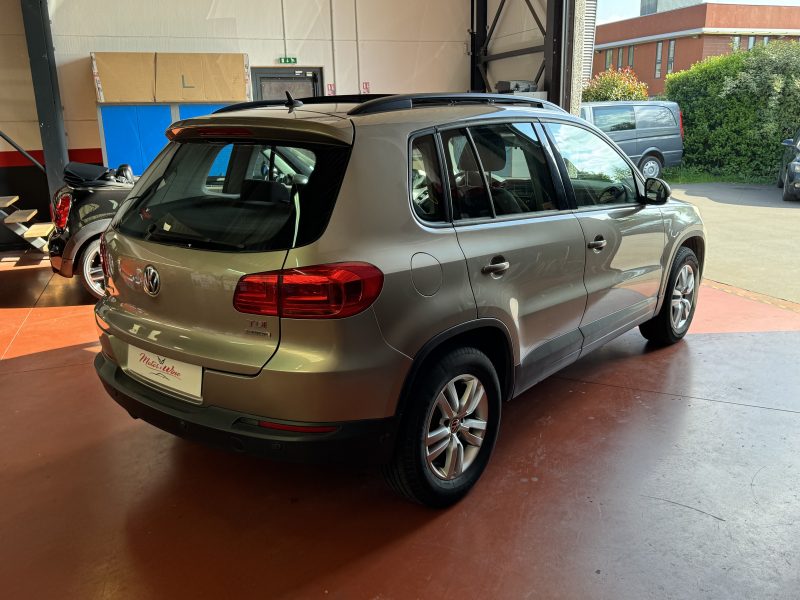 VOLKSWAGEN TIGUAN 2012