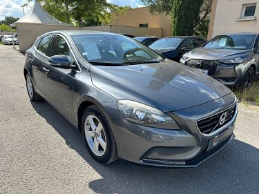 VOLVO V40 D3 150CV MOMENTUM