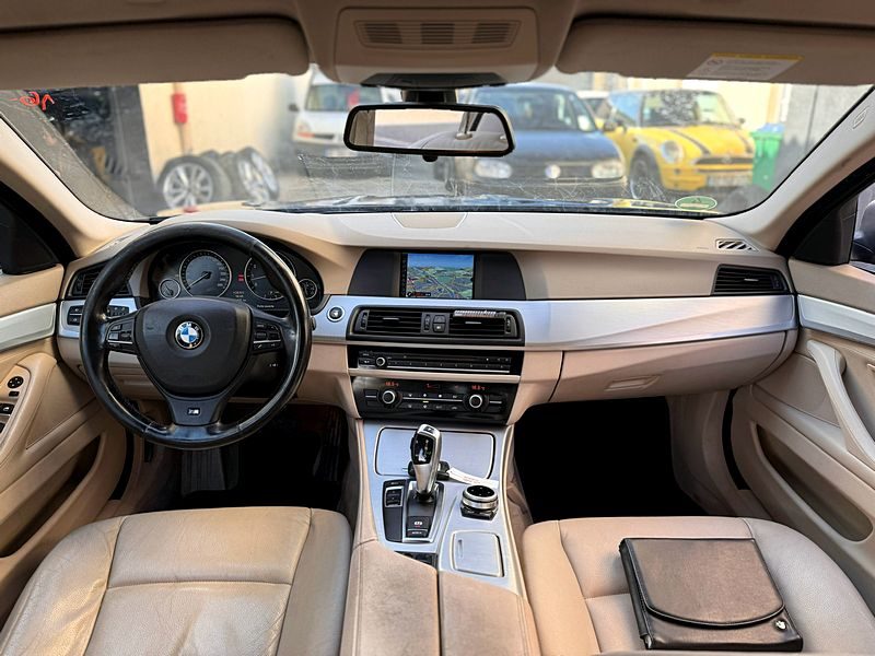 bmw 523i 2010