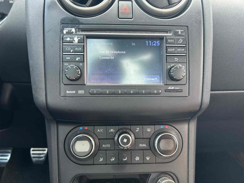 NISSAN QASHQAI 2011