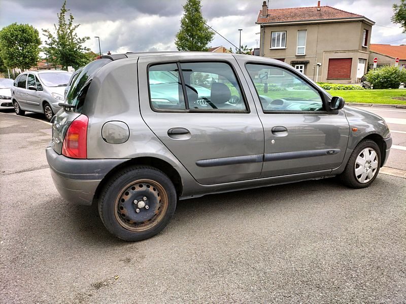 RENAULT CLIO II