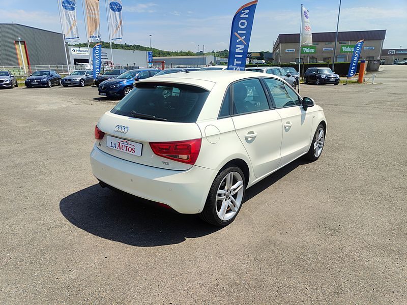 AUDI A1 Sportback 1.6 TDI 90cv S-Line