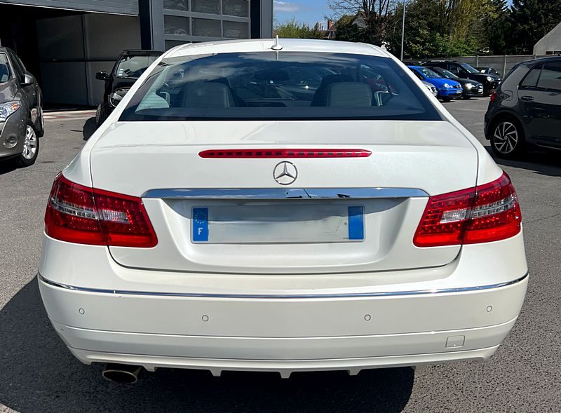 MERCEDES CLASSE E 4 IV COUPE 200 CGI 1.8 BlueEFFICIENCY 184 GPS BLUETOOTH CRIT AIR 1 - GARANTIE 1 AN