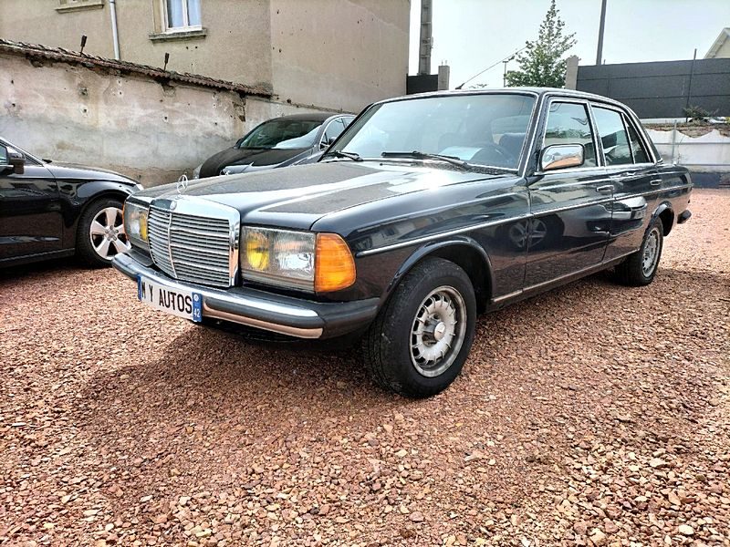 MERCEDES W123 300 D