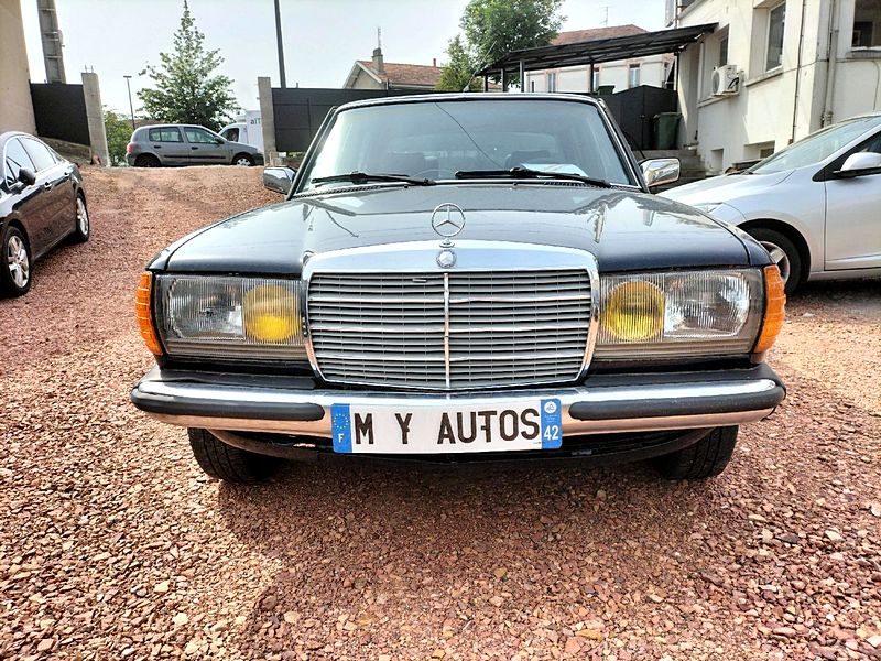 MERCEDES W123 300 D