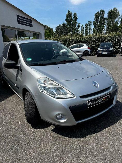 RENAULT CLIO YAHOO! 2011 1.2 LEV 75CV / Distribution OK / Révisée 