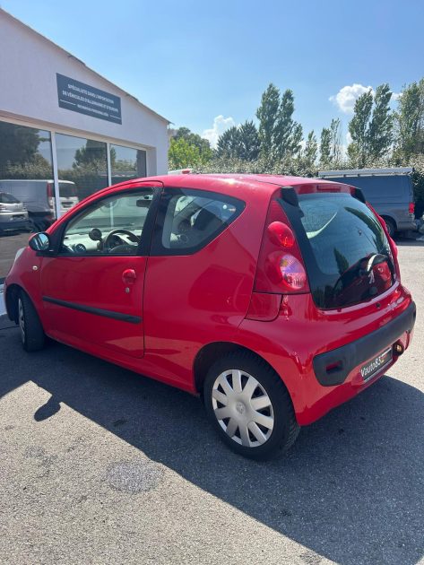 PEUGEOT 107  1.0 VVTi 68cv / Moteur à chaine / Révisée 