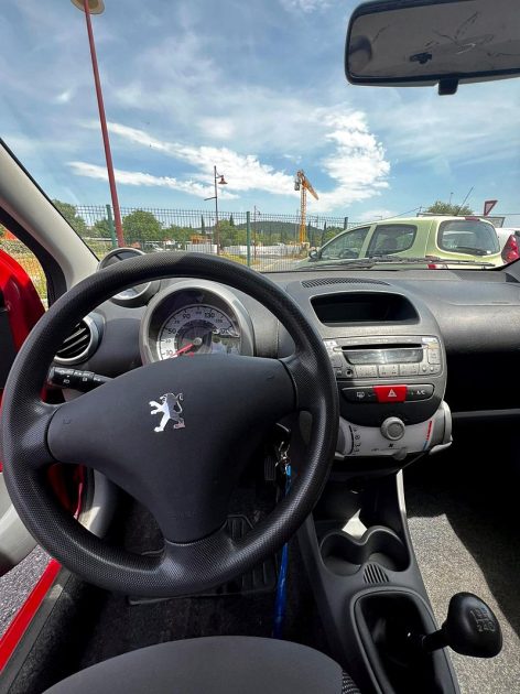 PEUGEOT 107  1.0 VVTi 68cv / Moteur à chaine / Révisée 