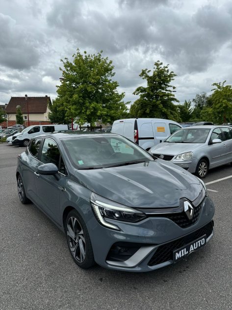 RENAULT CLIO 2021