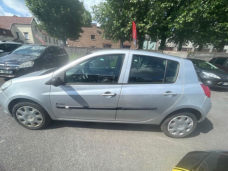 RENAULT  CLIO 3  2007